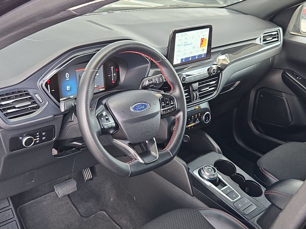 2025 Ford Escape ST-Line - Photo 13