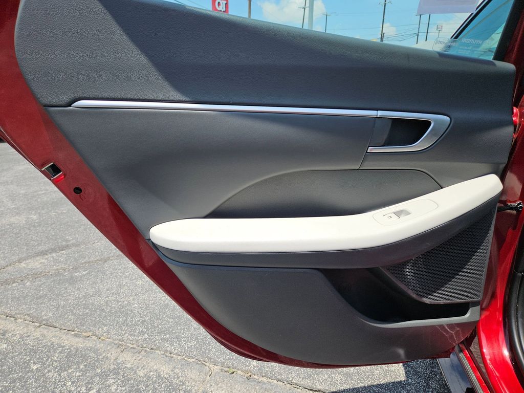 Thumbnail: 2025 Hyundai Sonata - 18