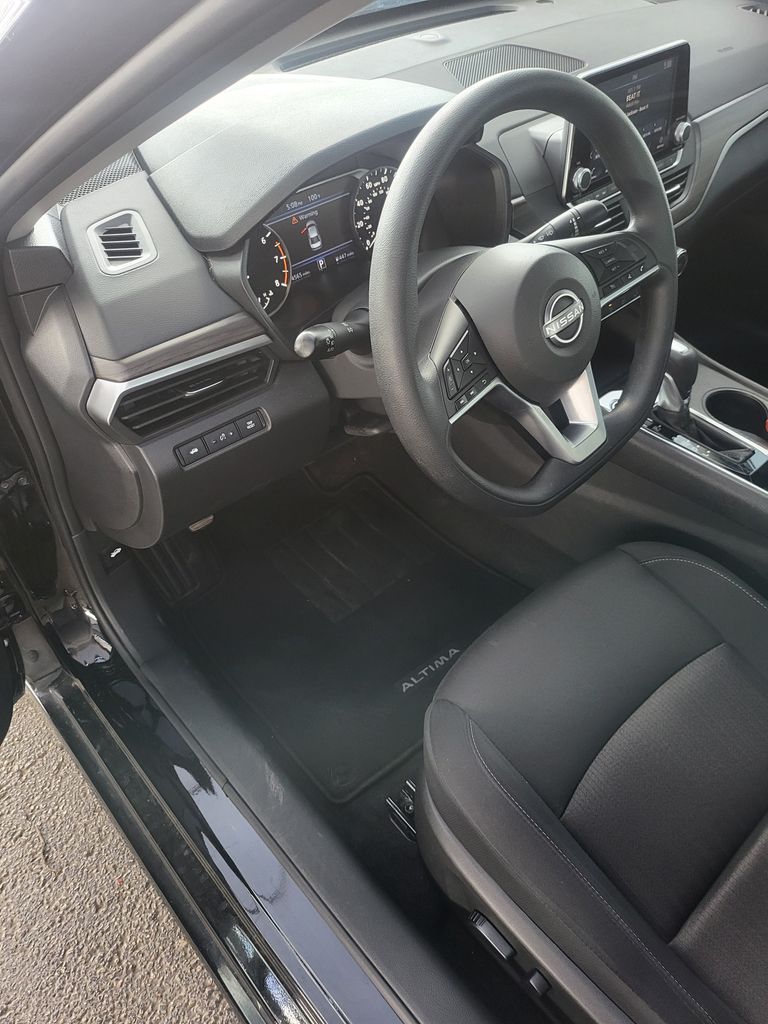 Thumbnail: 2025 Nissan Altima - 3