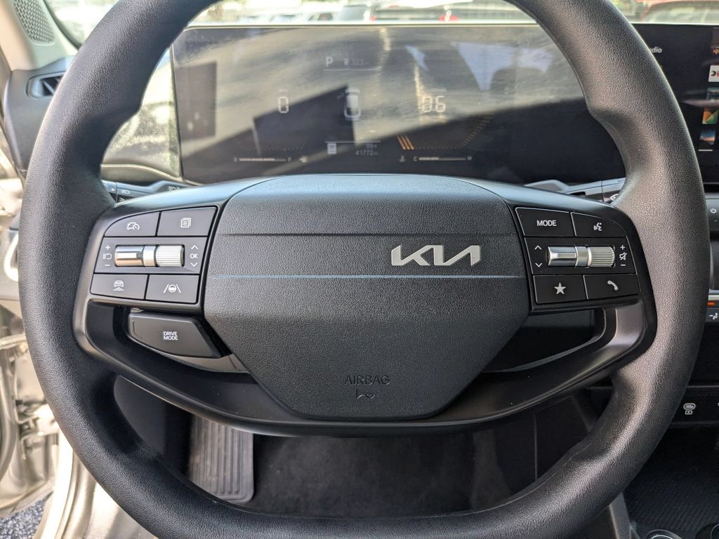 Thumbnail: 2025 Kia K4 - 16