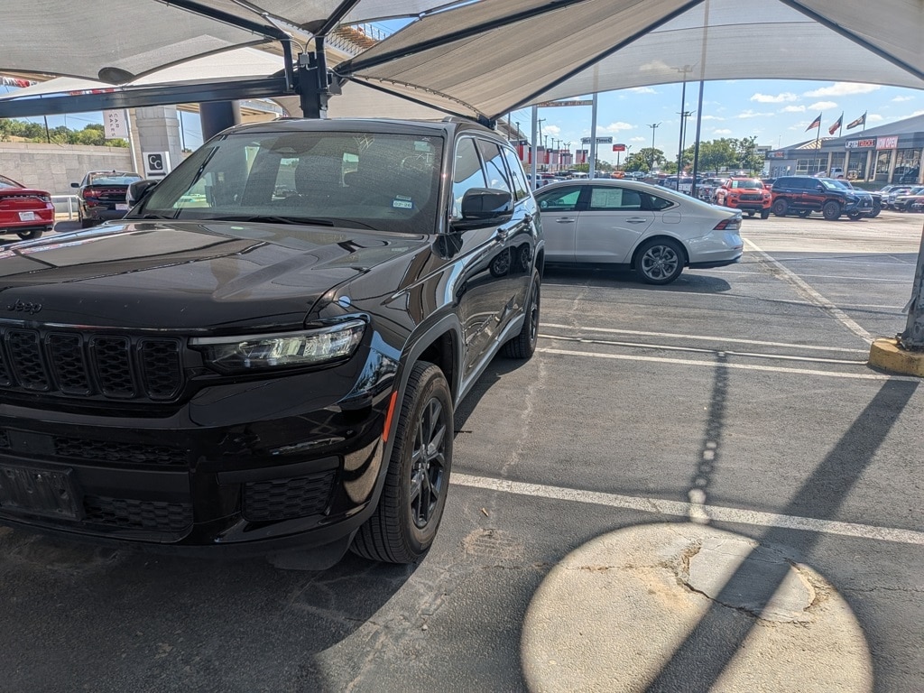 Thumbnail: 2024 Jeep Grand Cherokee L - 1