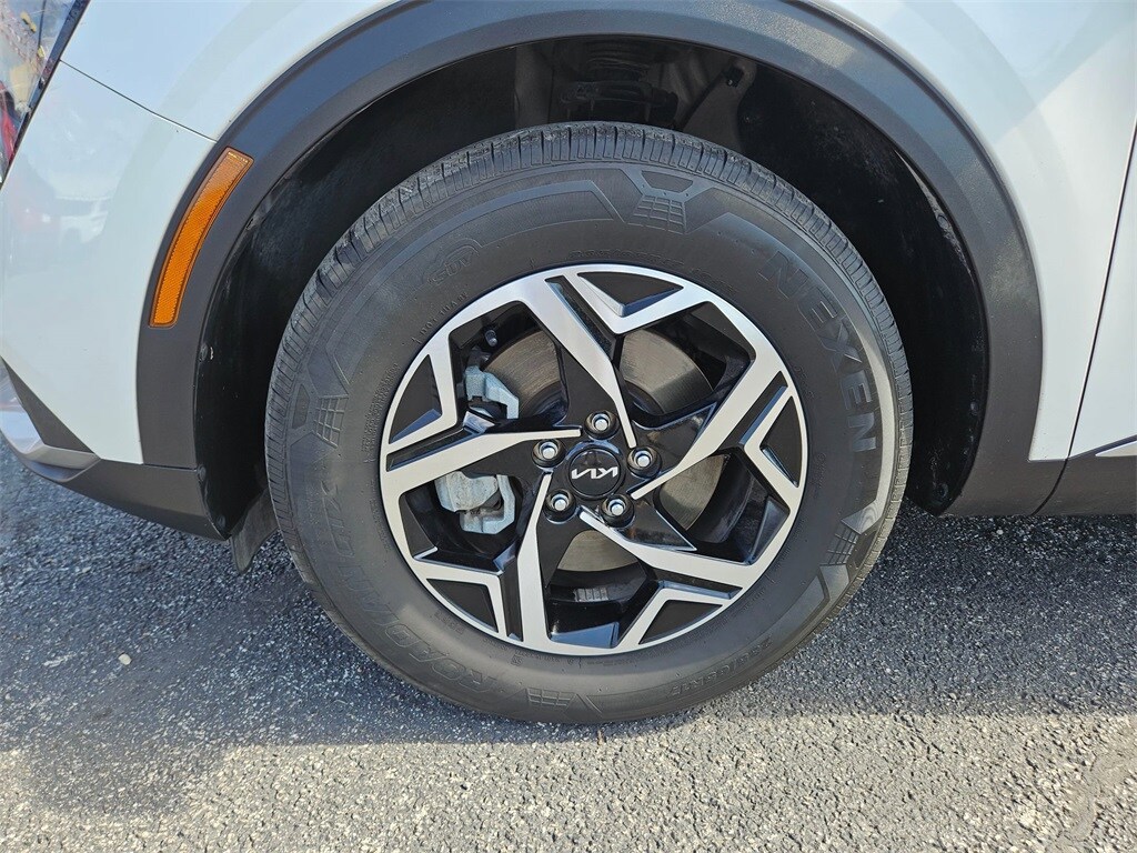 Thumbnail: 2023 Kia Sportage - 30