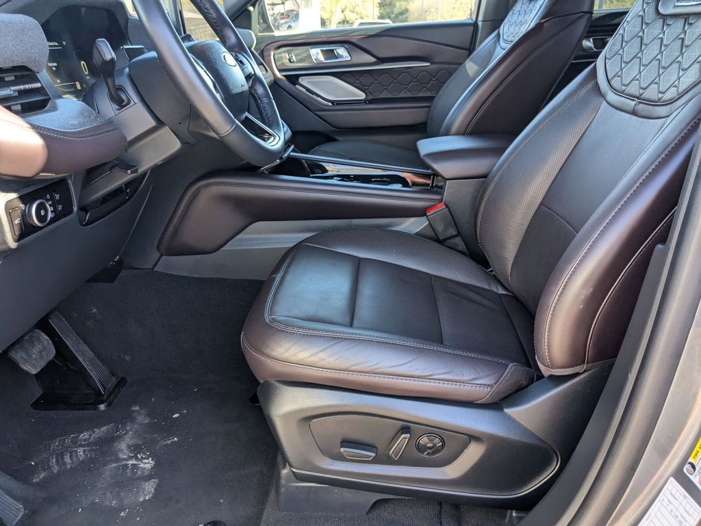 Thumbnail: 2025 Ford Explorer - 11