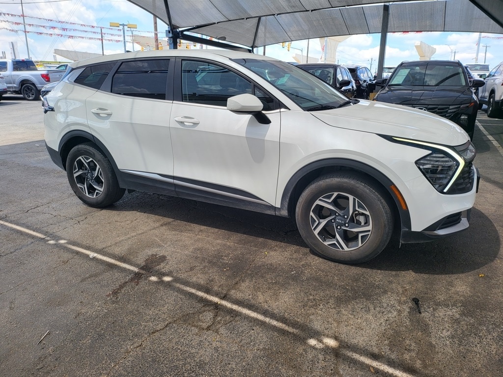 Thumbnail: 2024 Kia Sportage - 3