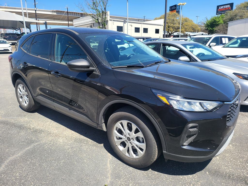 Thumbnail: 2025 Ford Escape - 15