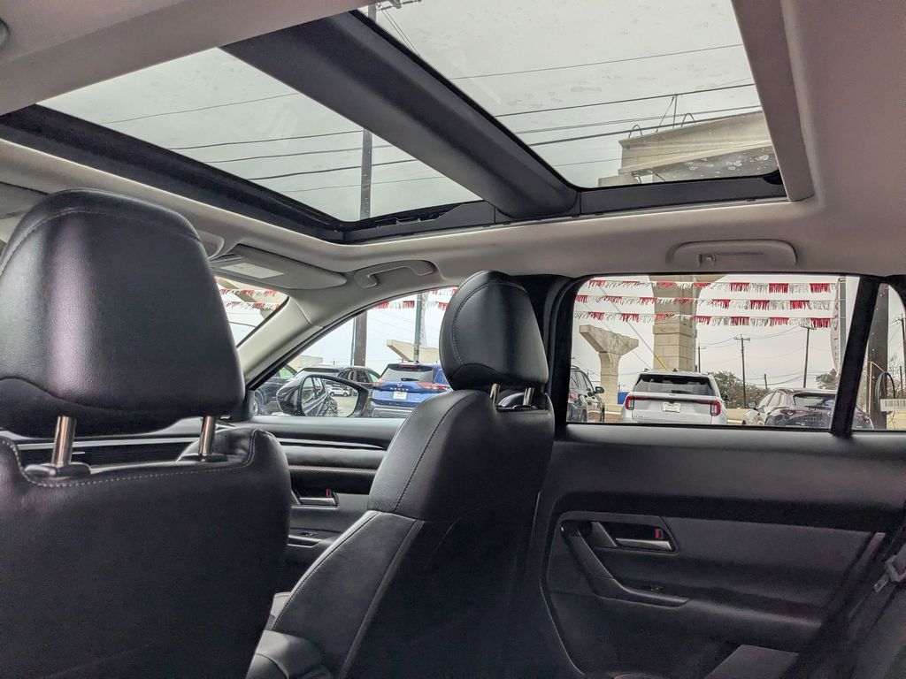 Thumbnail: 2025 Mazda CX-50 - 27