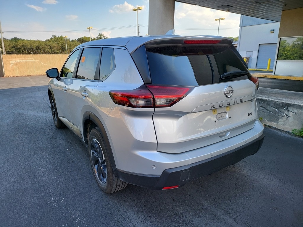 Thumbnail: 2024 Nissan Rogue - 8