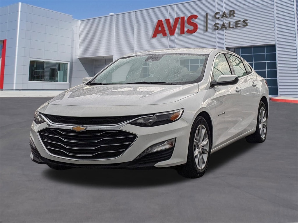 2024 Chevrolet Malibu LT Hero Image