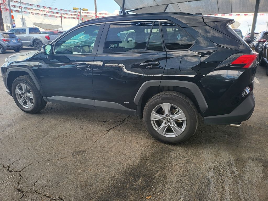 Thumbnail: 2025 Toyota RAV4 - 13