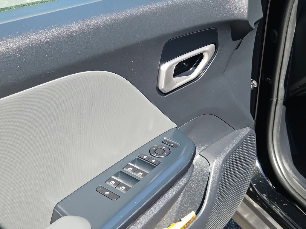 Thumbnail: 2025 Kia K4 - 15