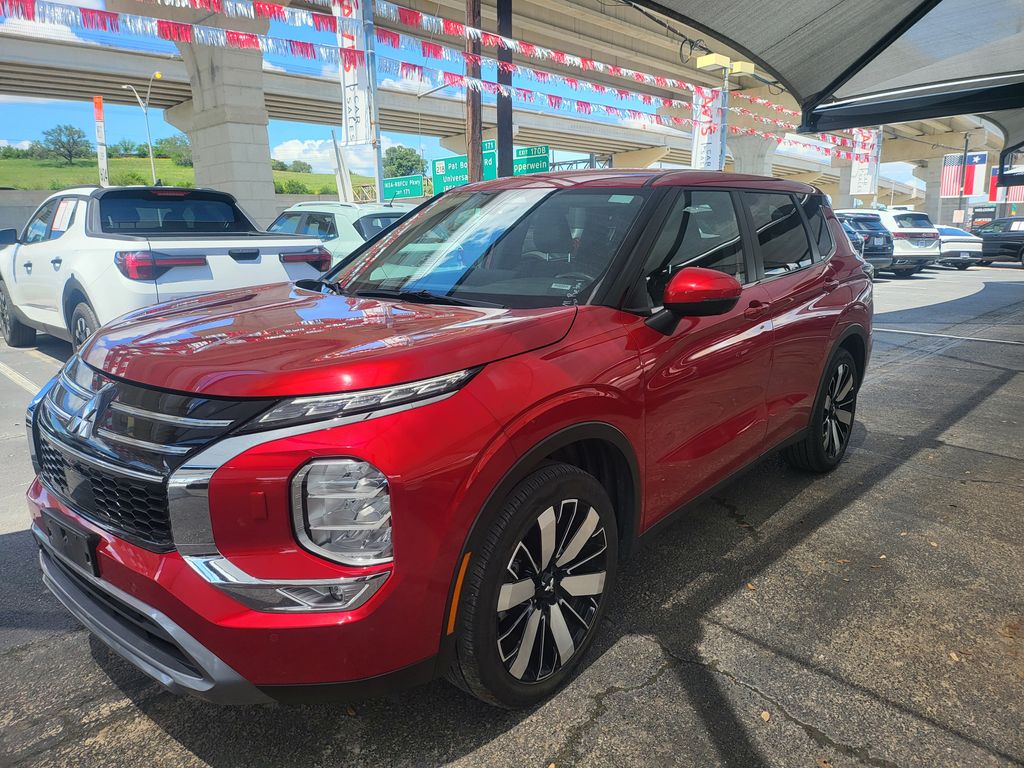 2025 Mitsubishi Outlander SE S-AWC's photo