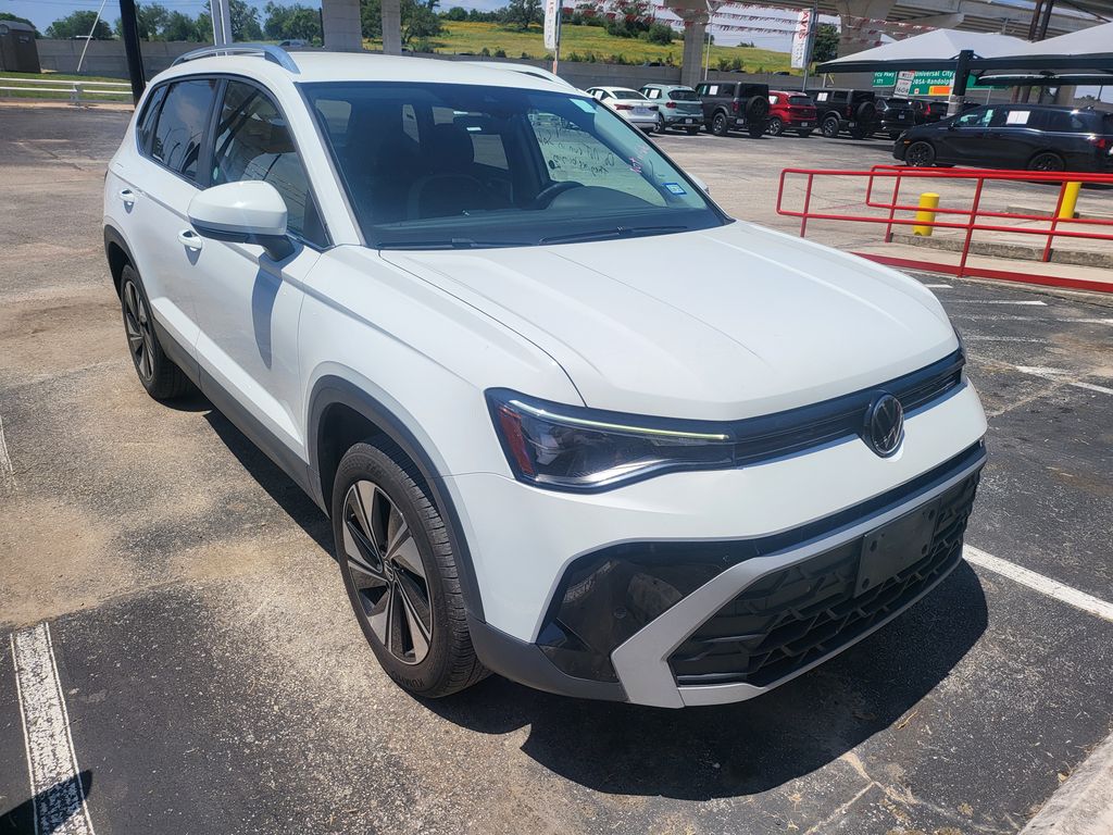 Thumbnail: 2025 Volkswagen Taos - 2