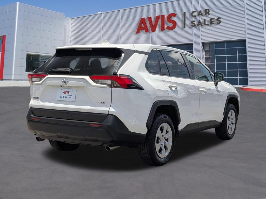 Thumbnail: 2025 Toyota RAV4 - 6