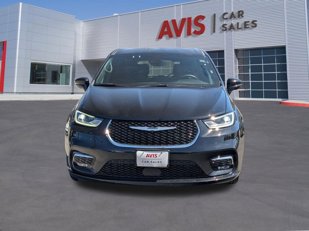 Thumbnail: 2025 Chrysler Pacifica - 10