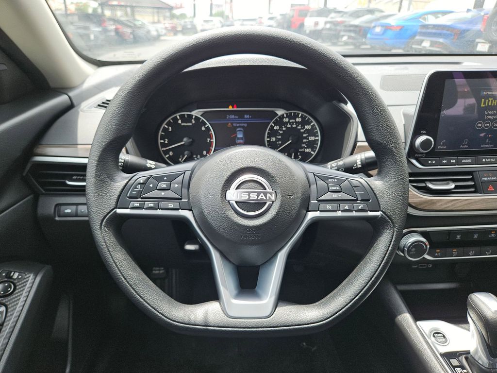 Thumbnail: 2025 Nissan Altima - 23