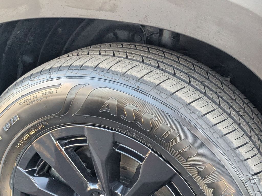 Thumbnail: 2025 Mazda CX-50 - 30