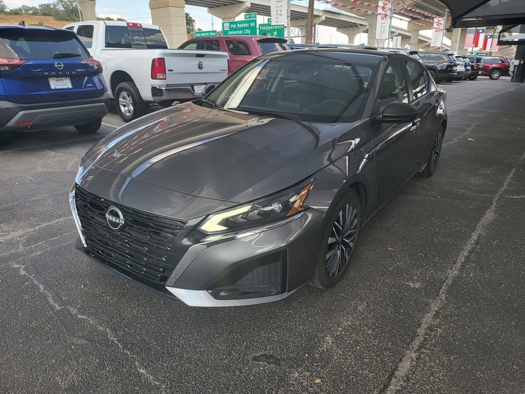 Thumbnail: 2024 Nissan Altima - 2