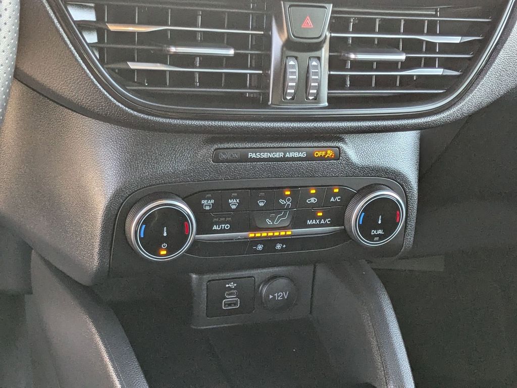 Thumbnail: 2025 Ford Escape - 22