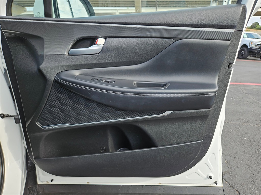 Thumbnail: 2023 Hyundai Santa Fe - 32