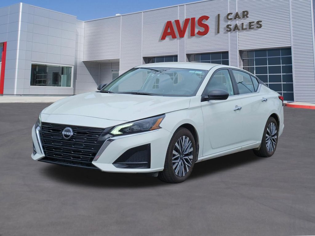 Thumbnail: 2025 Nissan Altima - 1