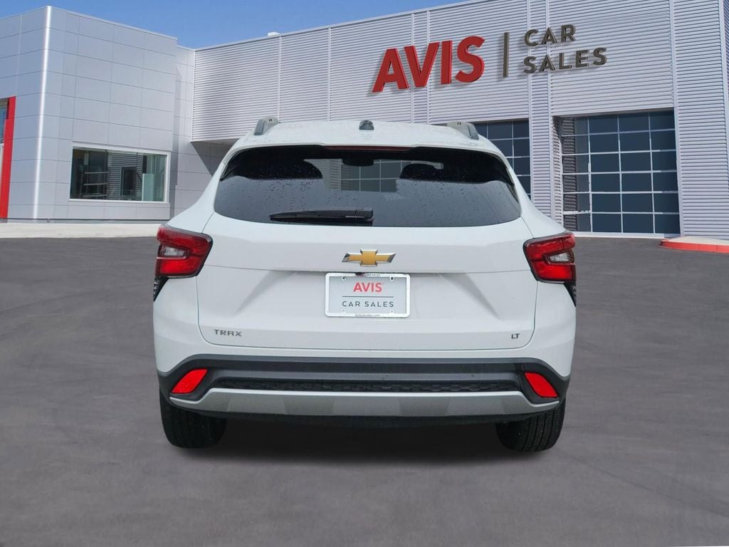 Thumbnail: 2025 Chevrolet Trax - 5