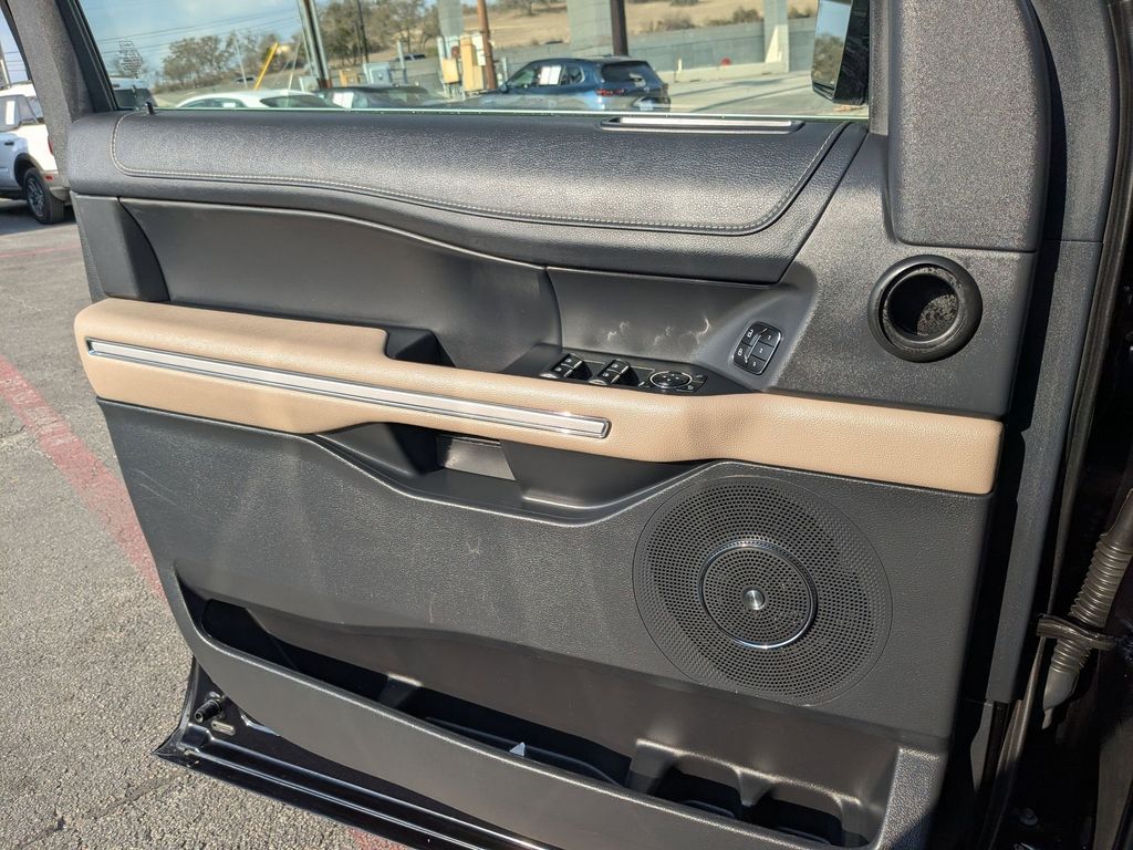 Thumbnail: 2024 Ford Expedition MAX - 15