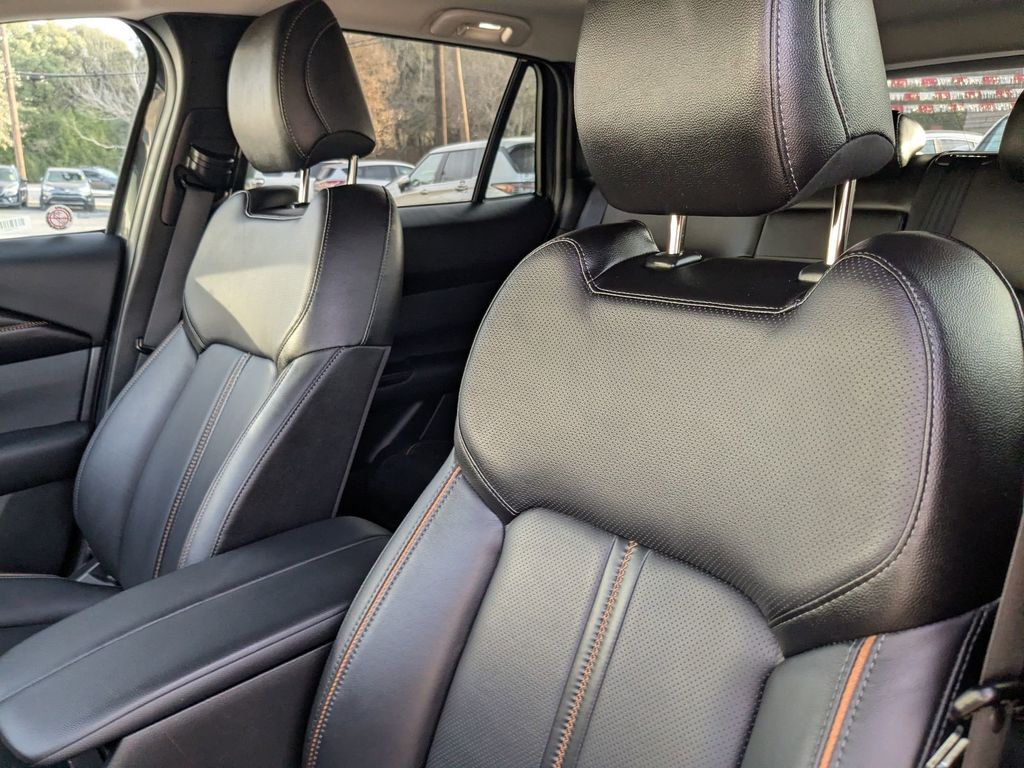 Thumbnail: 2025 Mazda CX-50 - 13