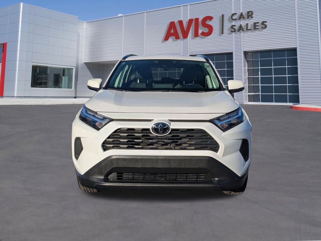 Thumbnail: 2025 Toyota RAV4 - 10
