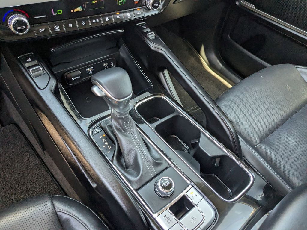 Thumbnail: 2025 Kia Telluride - 25