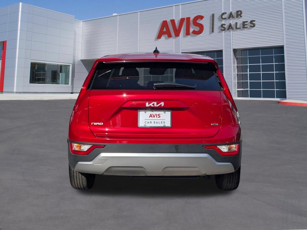 Thumbnail: 2025 Kia Niro - 5