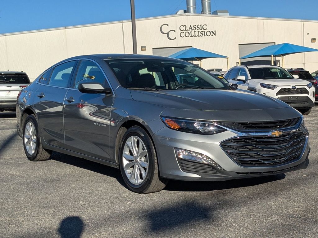 Thumbnail: 2024 Chevrolet Malibu - 9