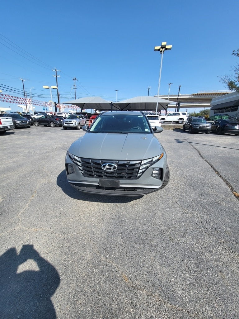 Thumbnail: 2024 Hyundai Tucson - 4