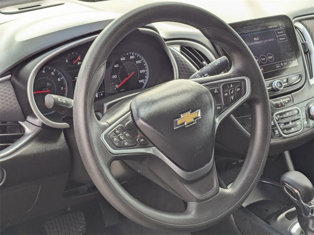 Thumbnail: 2023 Chevrolet Malibu - 15