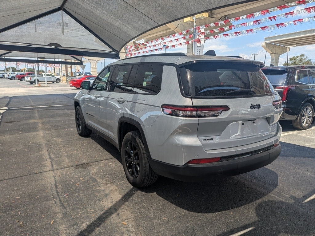 Thumbnail: 2024 Jeep Grand Cherokee L - 10