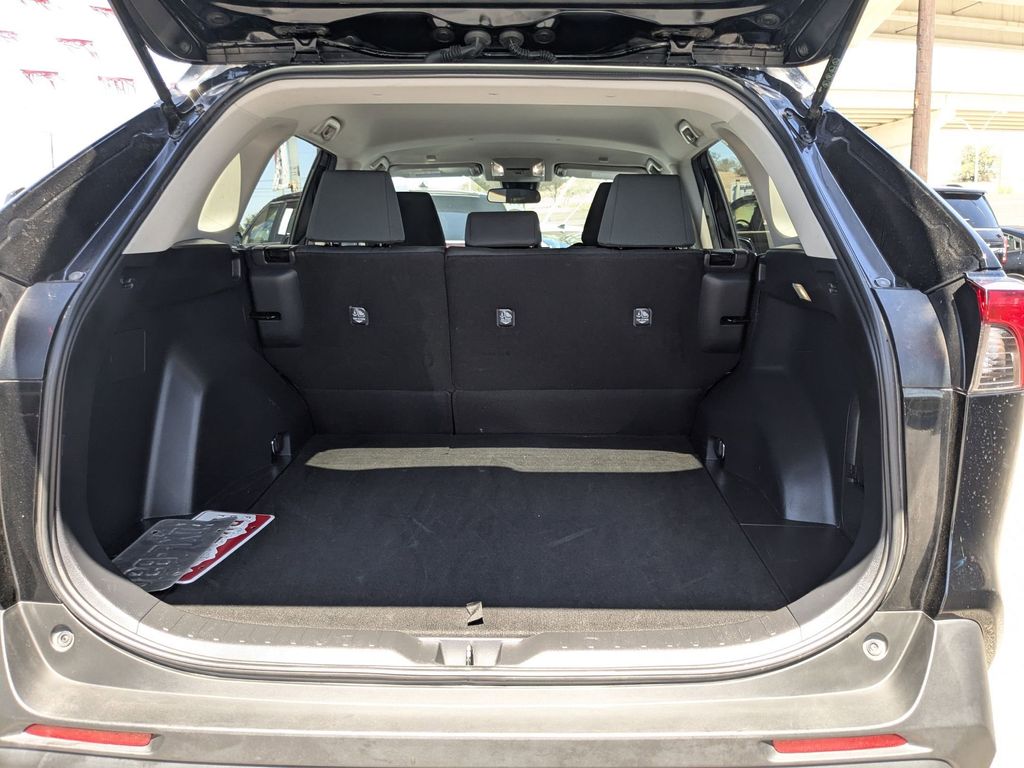 Thumbnail: 2025 Toyota RAV4 - 28