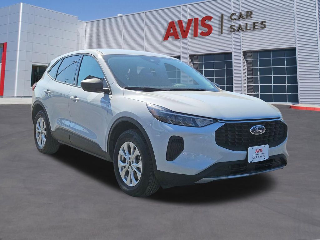 Thumbnail: 2025 Ford Escape - 9