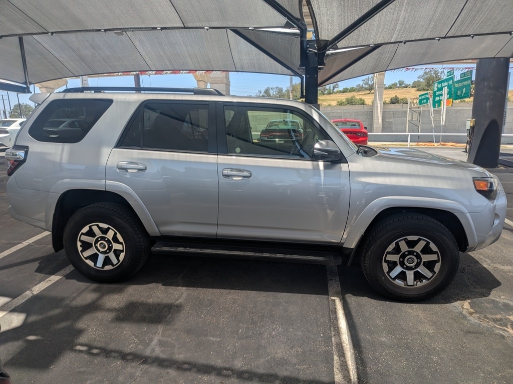 Thumbnail: 2024 Toyota 4Runner - 8