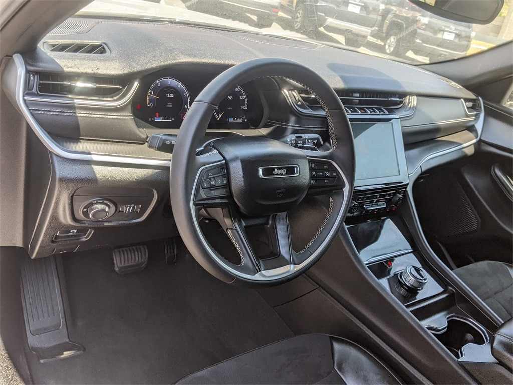 Thumbnail: 2024 Jeep Grand Cherokee L - 10