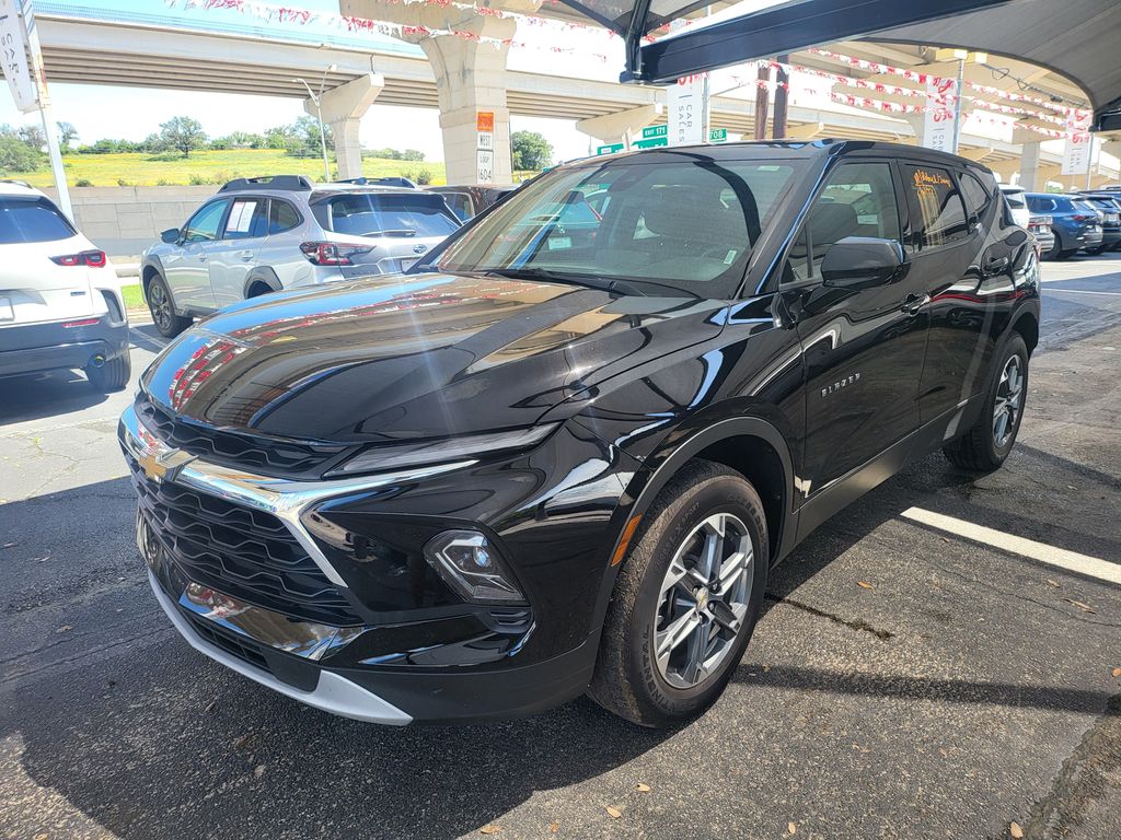 2025 Chevrolet Blazer's photo