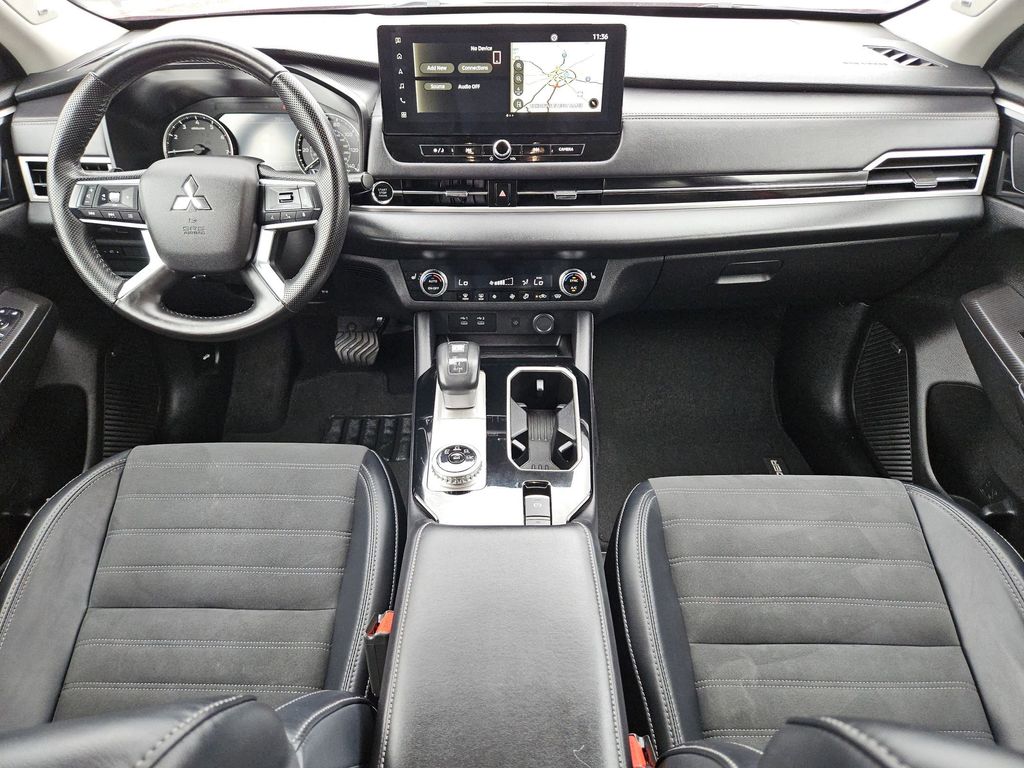 Thumbnail: 2025 Mitsubishi Outlander - 19