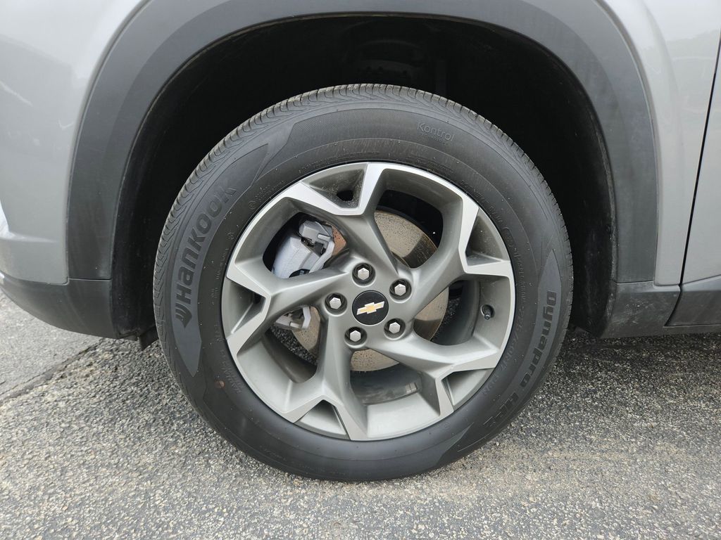 Thumbnail: 2025 Chevrolet Trax - 29