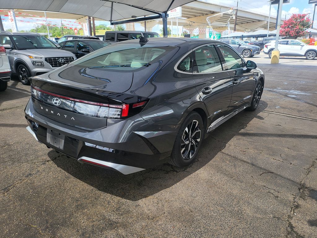 Thumbnail: 2025 Hyundai Sonata - 8