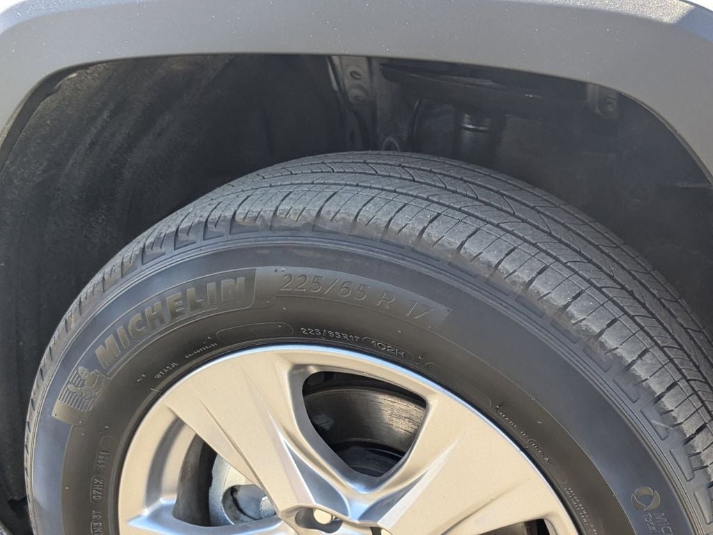 Thumbnail: 2025 Toyota RAV4 - 30