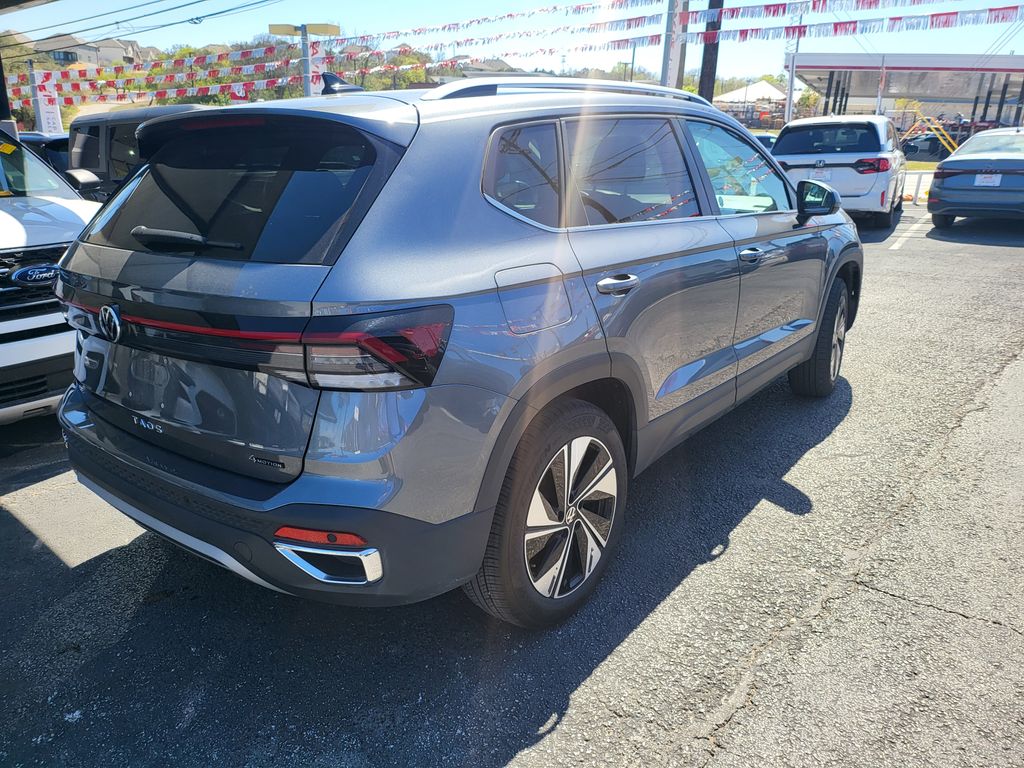 Thumbnail: 2025 Volkswagen Taos - 14
