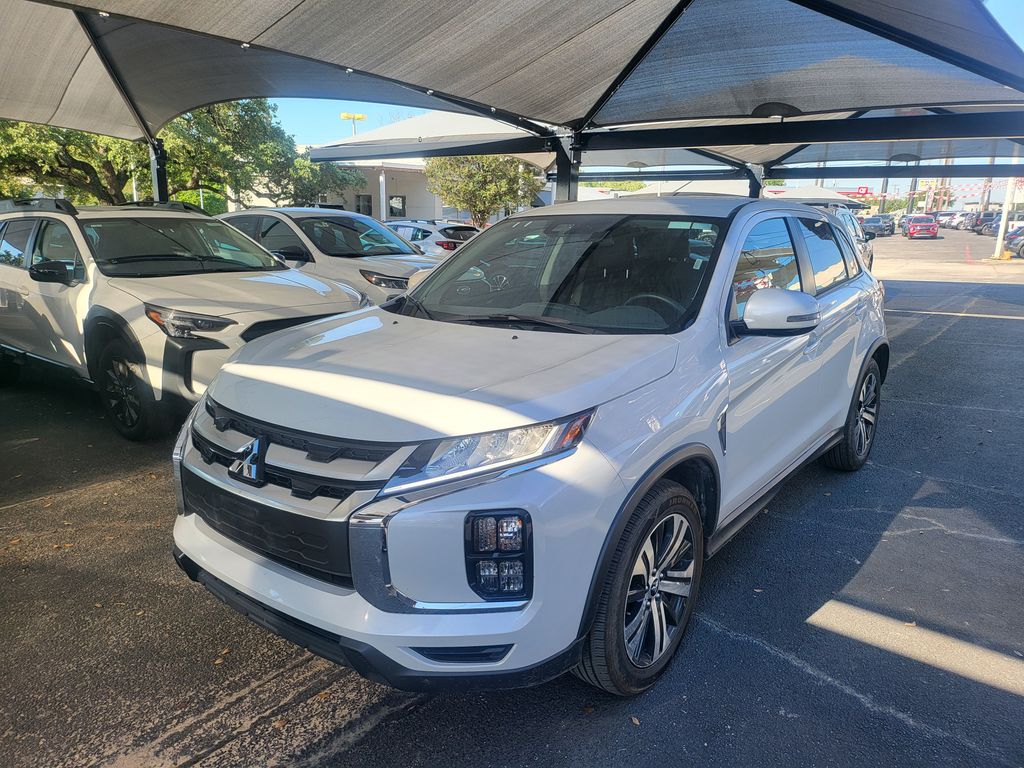 2025 Mitsubishi Outlander Sport 2.0 SE AWC CVT's photo