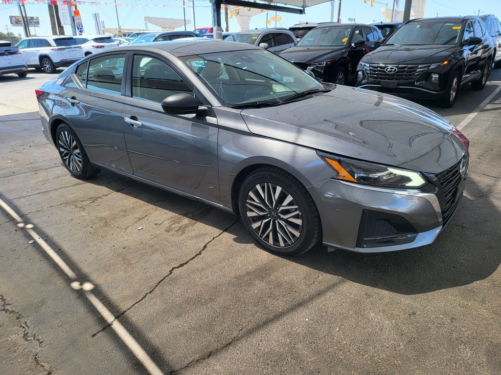 Thumbnail: 2024 Nissan Altima - 6
