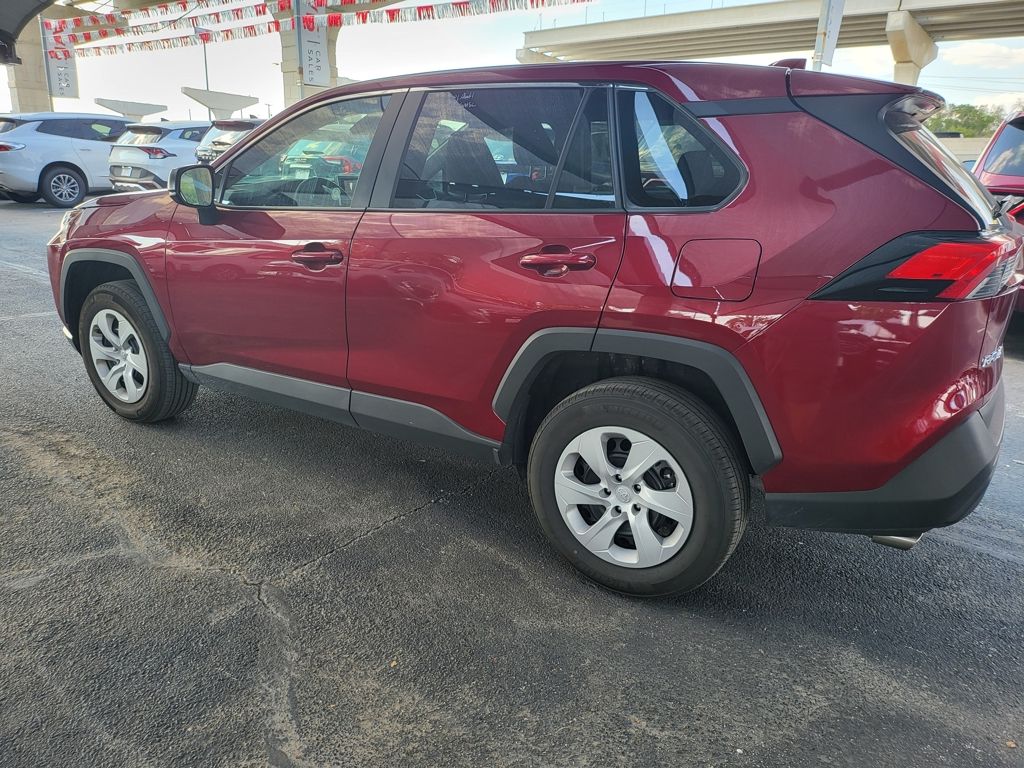 Thumbnail: 2025 Toyota RAV4 - 13