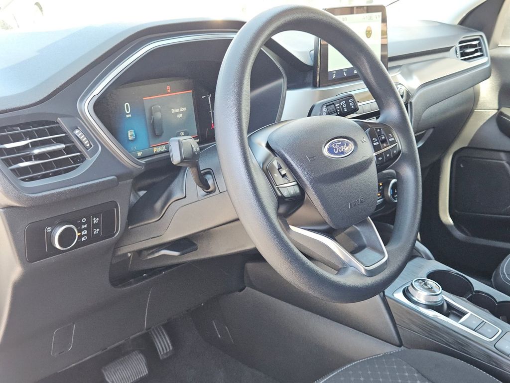Thumbnail: 2025 Ford Escape - 13