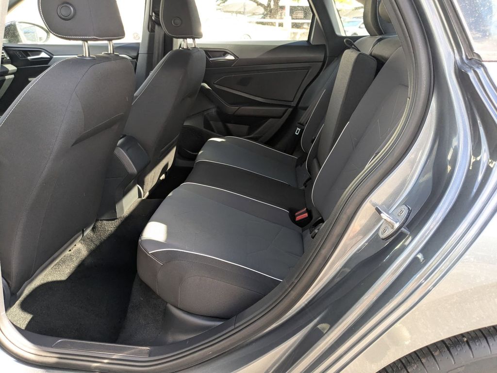 Thumbnail: 2025 Volkswagen Jetta - 25