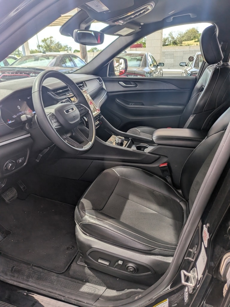Thumbnail: 2024 Jeep Grand Cherokee L - 4